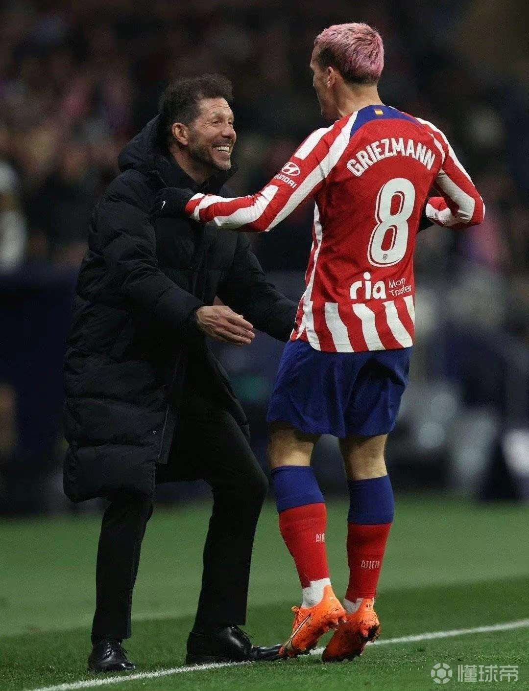 利物浦险胜本菲卡，格列兹曼乌龙送礼世界杯的简单介绍